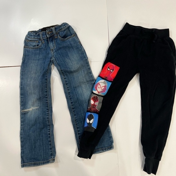 Bundle of 2 Boys Pants Jeans and Marvel Sweatpants Size XS/5 - Picture 1 of 10